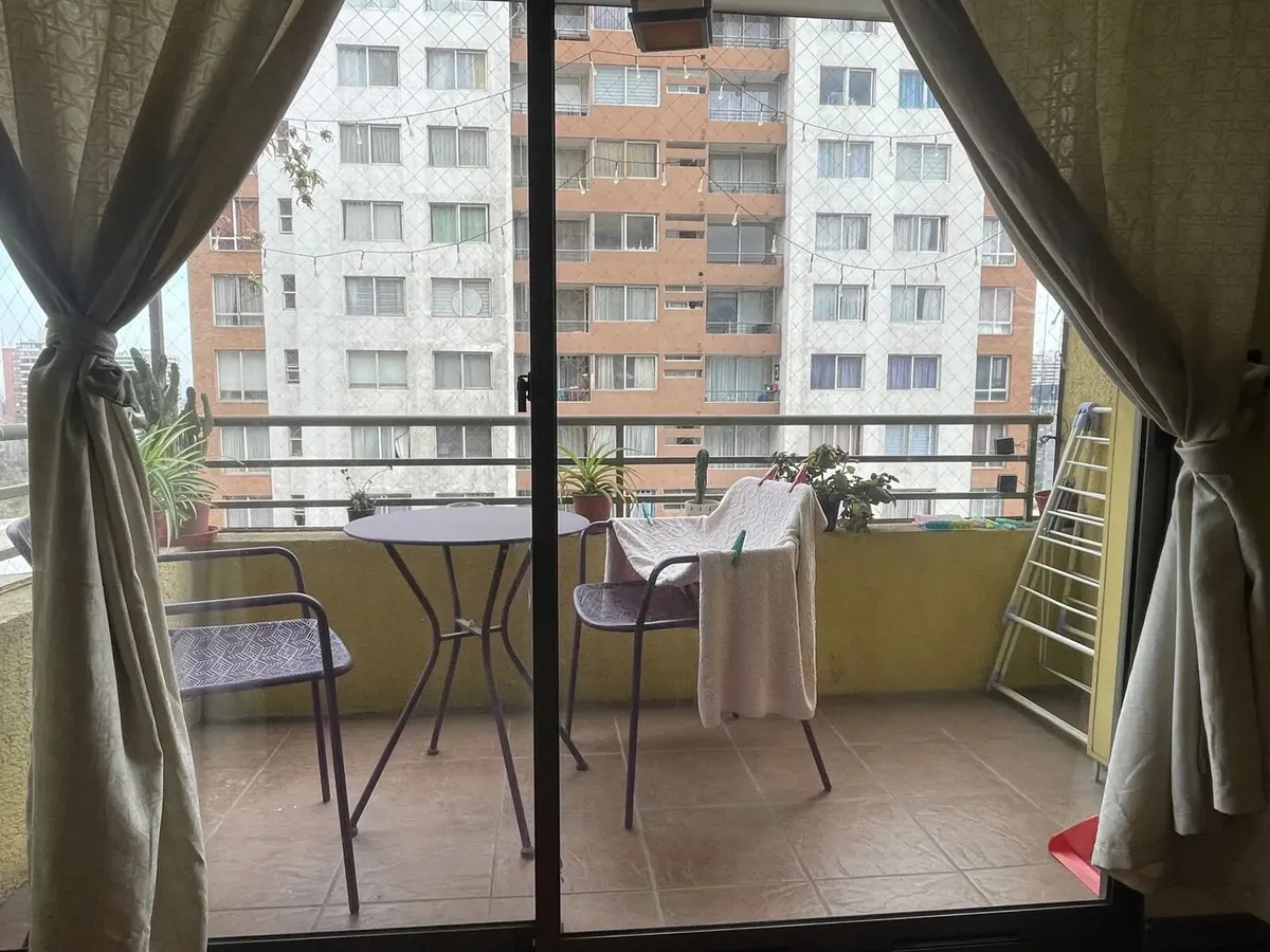 Imagen 4 de 12 de Se Vende Impecable Depto 2d-1b-1e A Tan Solo 5 Minutos Del M