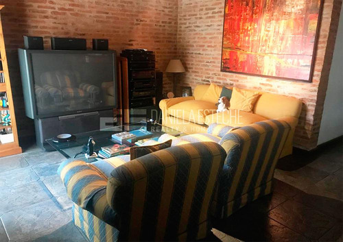 D. Esteche Realty