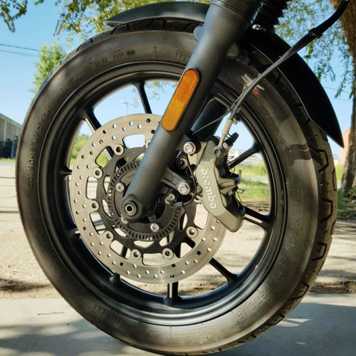 Triumph Street Twin