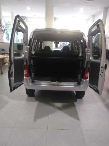 Imagen 8 de 10 de Citroën Berlingo Multispace Hdi 92 Xtr