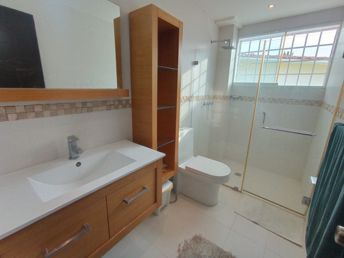 Imagen 11 de 30 de Vendo Casa 400m2 5h/7b/6p Colinas De Vista Alegre 0666