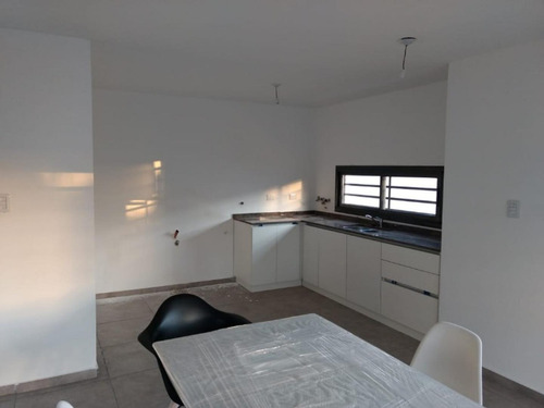 Imagen 4 de 15 de Villa Belgrano, Excelente Complejo De 4 Duplex