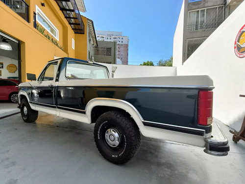 Ford F-100 3.9D Lujo