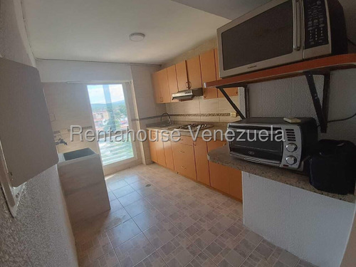 Raiza Suárez Alquila Apartamento En Centro Cabudare Lara