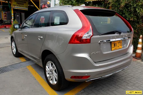 Volvo XC60 2.5 T5 Awd At