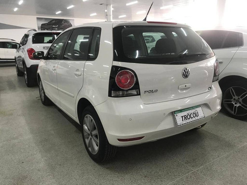 Volkswagen Polo 1.6 Mi 8v Flex 4p Manual