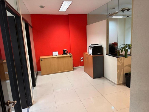 Oficina En Alquiler - 4 Oficinas 2 Baños - San Nicolás