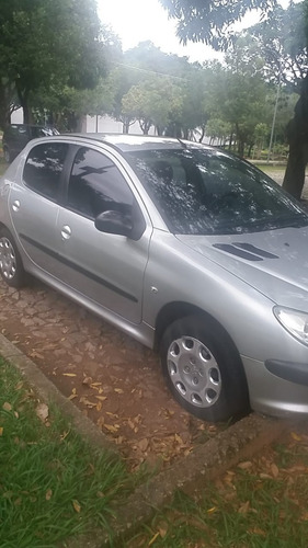 Imagem 12 de 14 de Peugeot 206