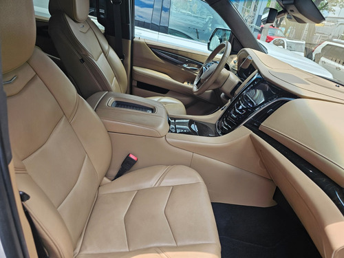 Cadillac Escalade 6.2 Plinum 4x4 At