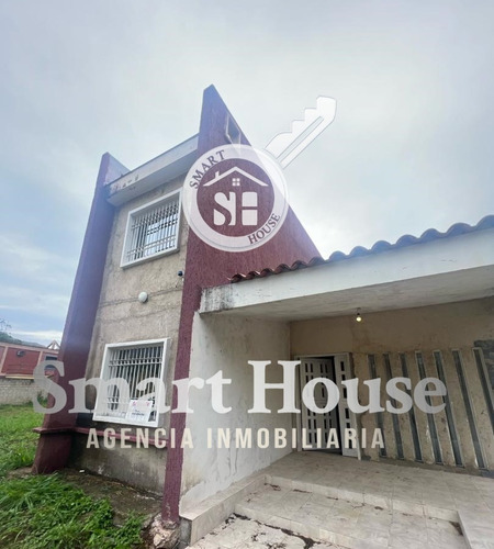 Smart House Vende Casa Semi Amablada Con Terrreno En La Urbanizacion Asocata (sector Cata) -mcev05m
