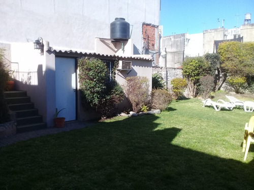 Imagen 23 de 28 de Importante Chalet De 6 Ambientes Sobre Doble Lote