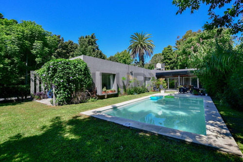 Casa De 3 Dormitorios En Excelente Zona De Villa Elisa