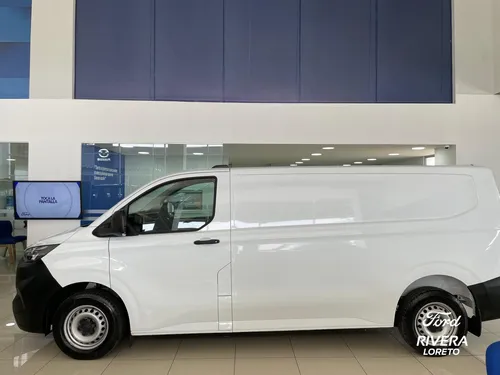Ford Transit Custom Van Larga