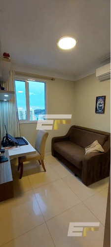 Imagem 7 de 9 de Lindo Apartamento De 2 Quartos Com Suíte, Montado E Decorado! Andar Alto, Vista Para O Mar E Sol Da Manhã! 2 Vgs De Garagem! - Es - Ap0001_efi