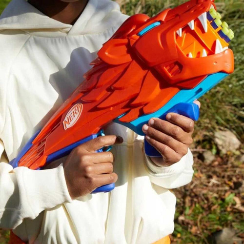 Lanzador de dardos Nerf Wild Lionfury Hasbro F8646 naranja
