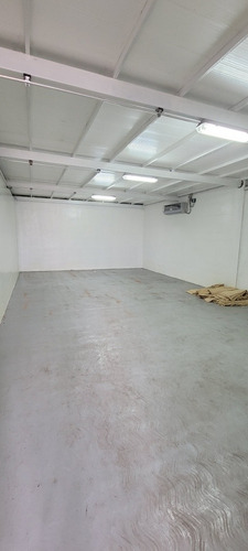 Imagen 5 de 9 de Se Vende Galpon De 850 M2 Zona Centro Cabudare