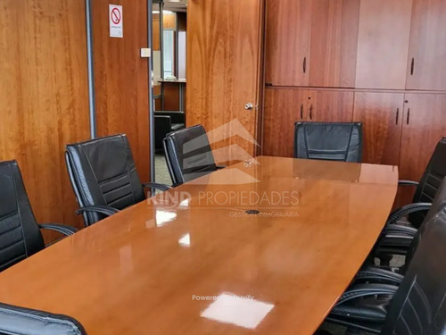 Una Oficina Que Proyecta Prestigio Y Confianza
