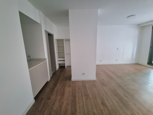 Moderno Y Amplio Monoambiente Con Amenities. Excelente Ubicacion!