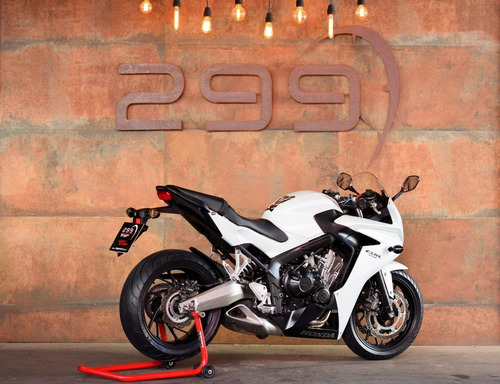 Imagem 3 de 8 de Honda Cbr 650 F 2015 Std