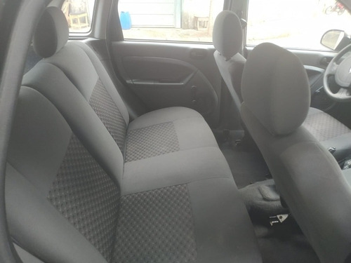 Imagem 5 de 9 de Ford Fiesta 1.0