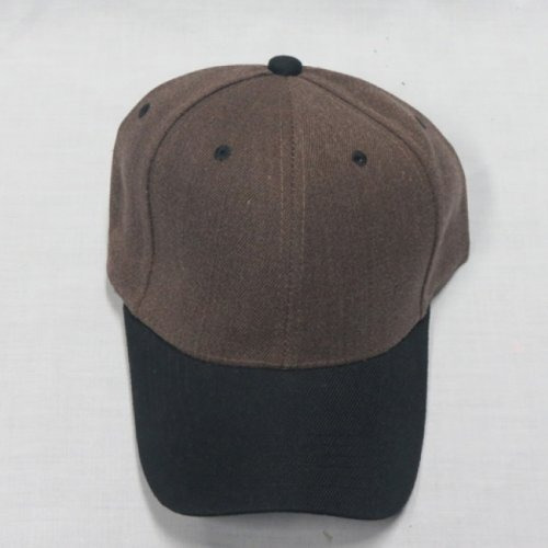 Gorra Paño Fino  Con Cierre En Hebilla