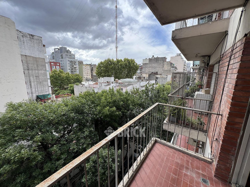Ecuador Al 1100 - Frente Impecable Balcon V/abierta Todo Sol Apto Profesional