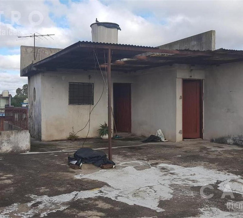 Imagen 14 de 30 de Venta - Casa Con Locales - Libertad