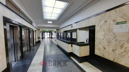 Oficina 10 Ambientes (dividida En 2 C/entr Indep) En Mitre Al 600 - 250 M2 - Centro
