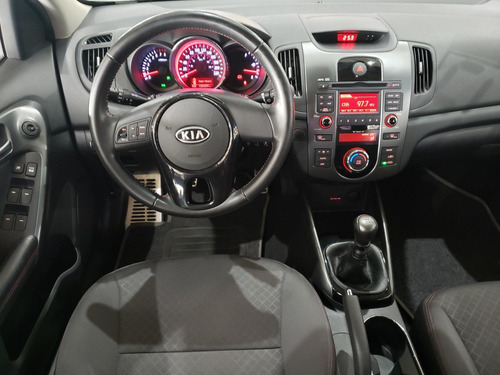 Kia Cerato 1.6 Sx3 16v Gasolina 4p Manual