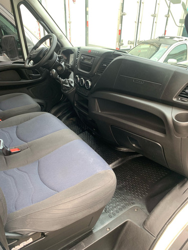Iveco Daily 35-150 2022 Completo Carroceria 4.30m Garantia