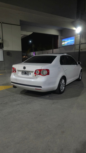 Volkswagen Vento 2.5 Luxury 170cv