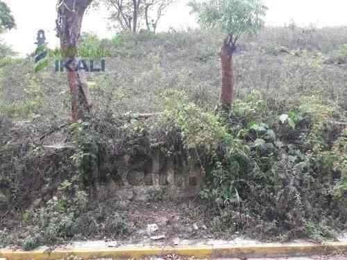 Imagen 11 de 13 de Venta Terreno 19,280 M² Col. Teresa Peñafiel Papantla Veracruz. Ubicado En La Calle 1° De Mayo Por Un Lado Y Del Otro Con La Calle Papantla, El Terreno Se Encuentra A Una Distancia De 1.7 Km Del Cent
