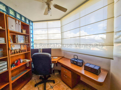 Apartamento En Venta En Los Naranjos Del Cafetal Ca 24-11095 Yg