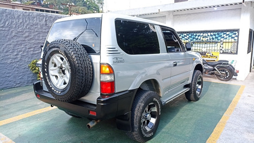 Imagen 10 de 10 de Toyota Meru 4x4