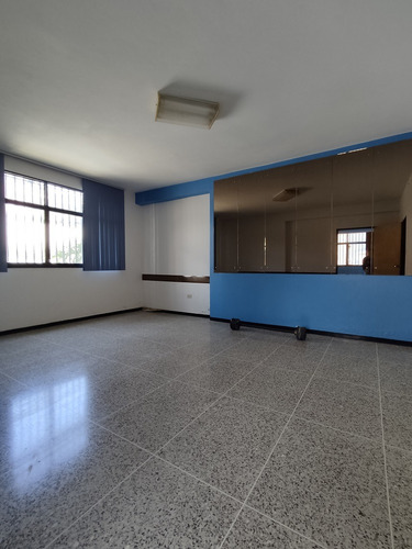 Venta De Casa Quinta En Colinas De Santa Mónica