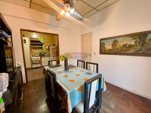 Casa En Venta En Mataderos