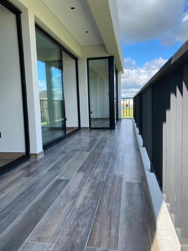 Imagen 21 de 26 de Casa En Venta En Barrio Santa Rita