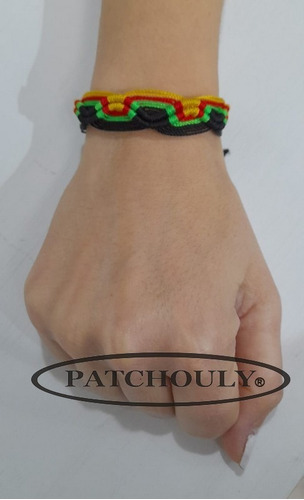 Imagen 5 de 9 de Pulsera Macrame Brazalete Artesanal Reggae Rasta Jamaica