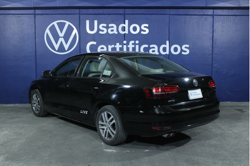 Volkswagen Jetta 2.0 Live Mt