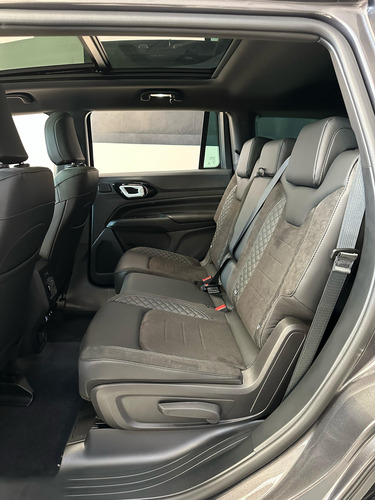 Jeep Commander 2.0 Blackhawk Hurricane 4X4 Aut. 5-P