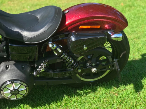 Moto Harley Davidson Dyna Street Bob