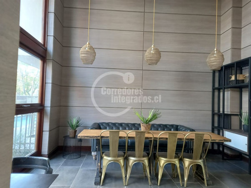 Venta Departamento Macul, Con Estacionamiento Y Termopanel