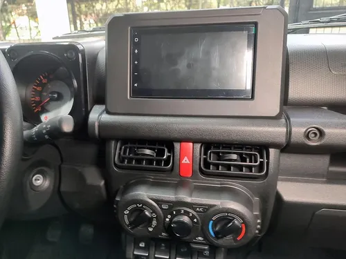 Suzuki Jimny 1.5 M/t