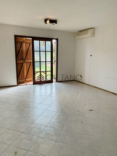 Imagen 4 de 24 de Casa En Venta A Pasos Del Mar, 3 Dormitorios , Playa Mansa - Punta Del Este - Punta Del Este Mansa