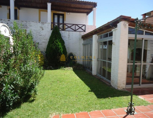 Muy Linda Casa En El Centro De La Barra -ref:3517