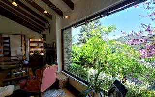 Casa En Venta De 5 Dorm. En El Arrayán