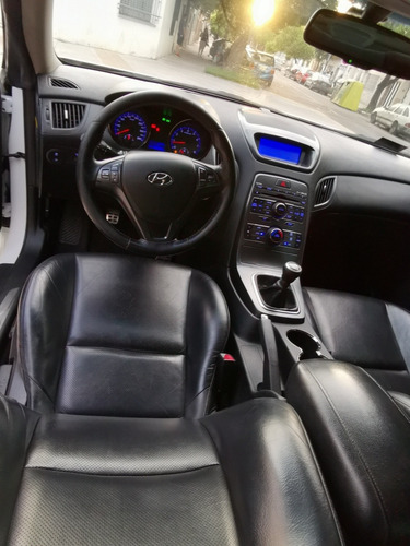 Hyundai Genesis 2010 3.8 Coupe 300cv 6mt