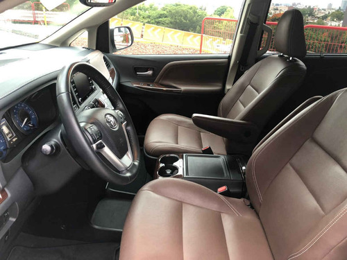Imagen 9 de 15 de Toyota Sienna 2020 5p Limited V6/3.5 Aut