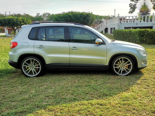 Volkswagen Tiguan 2.0t Aut