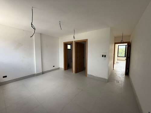Villa En Venta En Playa Nueva Romana, A Estrenar.